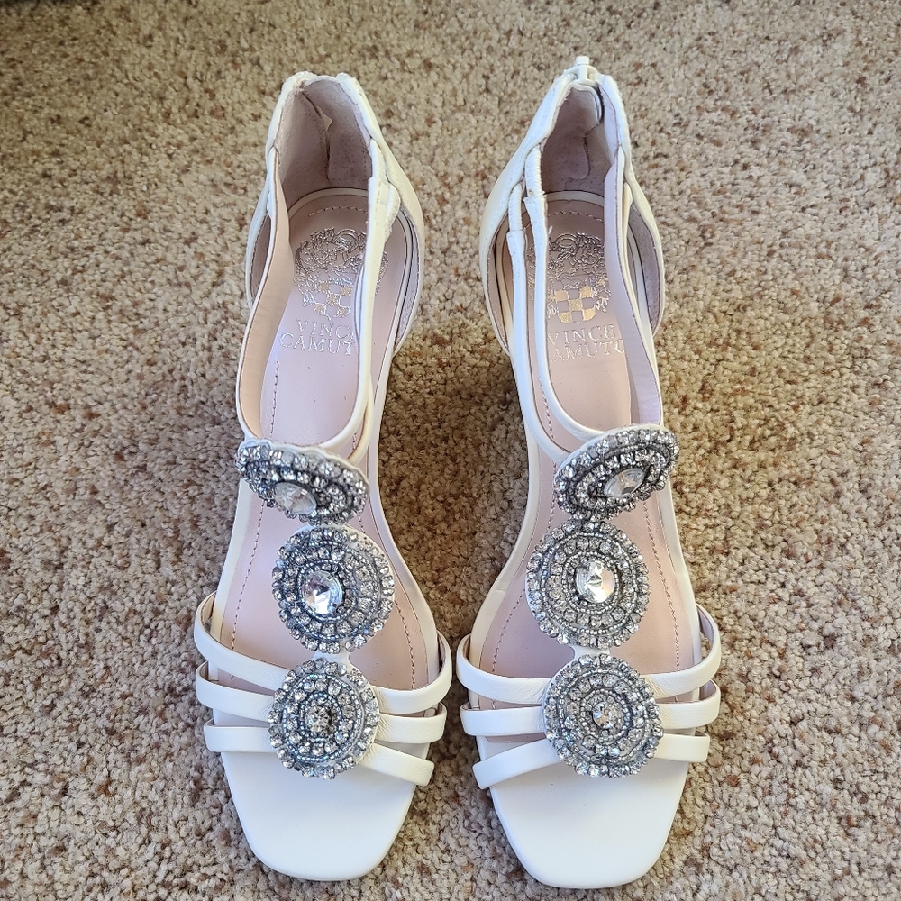 Vince Camuto Shoes